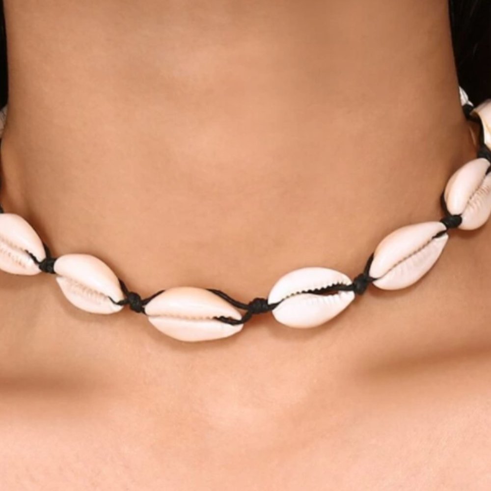 VSCO shell necklace